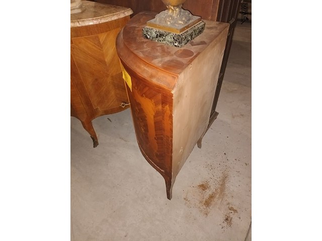 Lot 389 - antieke hoekkast - afbeelding 2 van  4