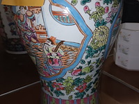 Lot 389 - chinese vaas - afbeelding 3 van  3