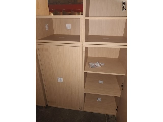 Lot 389 - modulaire kasten - afbeelding 3 van  3