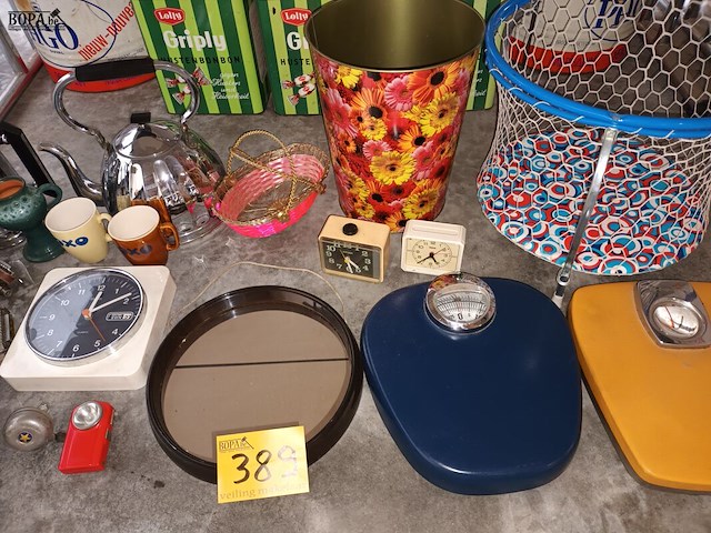Lot 389 - retro en vintage huisraad. 20 stuks - afbeelding 3 van  4