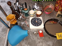 Lot 389 - retro en vintage huisraad. 20 stuks - afbeelding 4 van  4