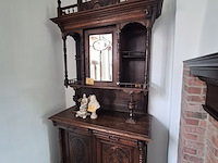 Lot 39 - antieke houten buffetkast - afbeelding 1 van  3