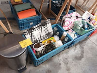 Lot 39 - badkamer benodigheden - afbeelding 1 van  5