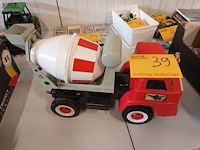 Lot 39 - betonmixer big - afbeelding 1 van  6