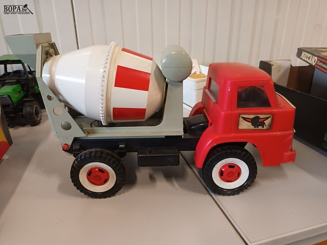 Lot 39 - betonmixer big - afbeelding 2 van  6
