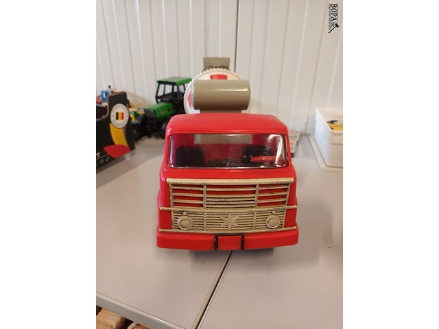 Lot 39 - betonmixer big - afbeelding 3 van  6