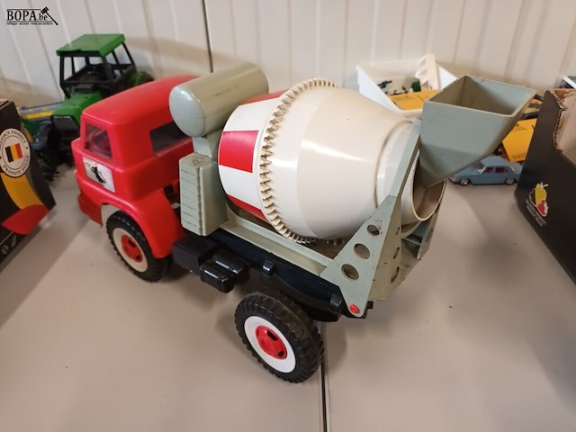 Lot 39 - betonmixer big - afbeelding 5 van  6
