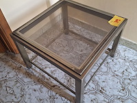 Lot 39 - bijzettafel - afbeelding 1 van  3