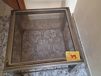 Lot 39 - bijzettafel - afbeelding 2 van  3