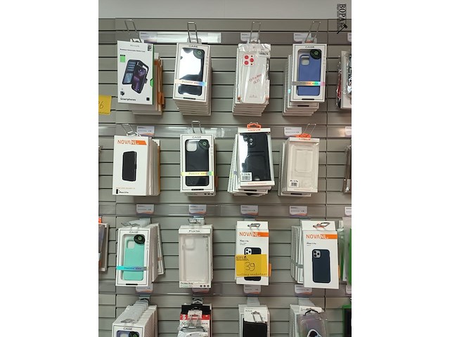 Lot 39 - gsm hoesjes. 165 stuks - afbeelding 1 van  6
