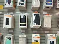 Lot 39 - gsm hoesjes. 165 stuks - afbeelding 1 van  6