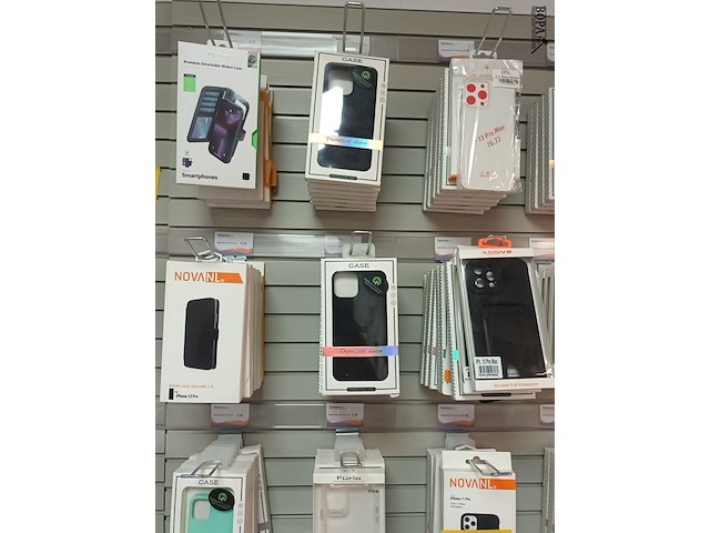 Lot 39 - gsm hoesjes. 165 stuks - afbeelding 3 van  6