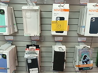 Lot 39 - gsm hoesjes. 165 stuks - afbeelding 6 van  6