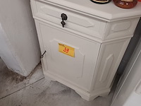 Lot 39 - houten kastje - afbeelding 4 van  4