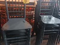 Lot 39 - houten stoel. 12 stuks - afbeelding 1 van  3