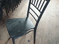 Lot 39 - houten stoel. 12 stuks - afbeelding 2 van  3