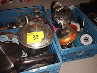 Lot 39 - kookpotten, pannen en keukengerei - afbeelding 1 van  6