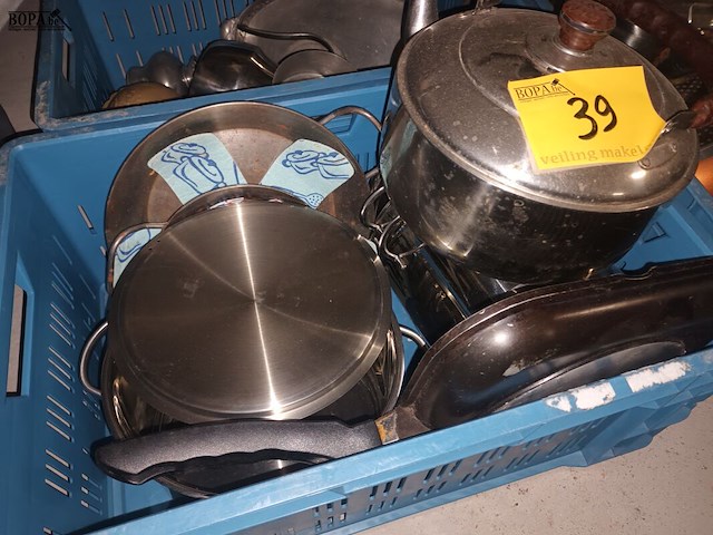 Lot 39 - kookpotten, pannen en keukengerei - afbeelding 3 van  6