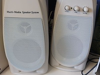 Lot 39 - lot computerspeakers, 3 paar - afbeelding 4 van  5