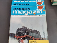 Lot 39 - märklin magazines - 5 stuks - afbeelding 1 van  5