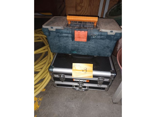 Lot 39 - materiaalkoffers. 2 stuks - afbeelding 1 van  5