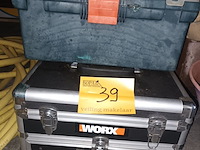 Lot 39 - materiaalkoffers. 2 stuks - afbeelding 2 van  5