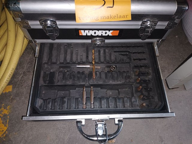 Lot 39 - materiaalkoffers. 2 stuks - afbeelding 5 van  5