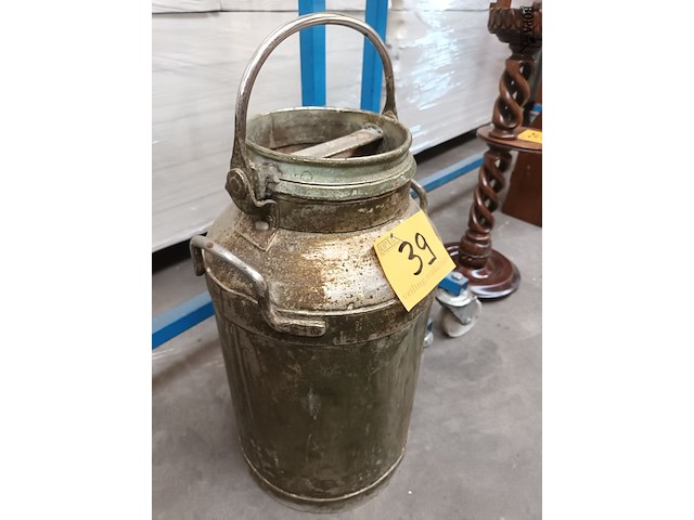 Lot 39 - melkkit - afbeelding 2 van  3
