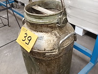 Lot 39 - melkkit - afbeelding 3 van  3