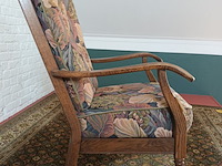 Lot 39 - retro houten armstoel - afbeelding 2 van  3