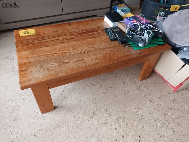 Lot 39 - salontafel - afbeelding 1 van  2