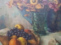 Lot 39 - schilderij bloemen en fruit - afbeelding 2 van  4
