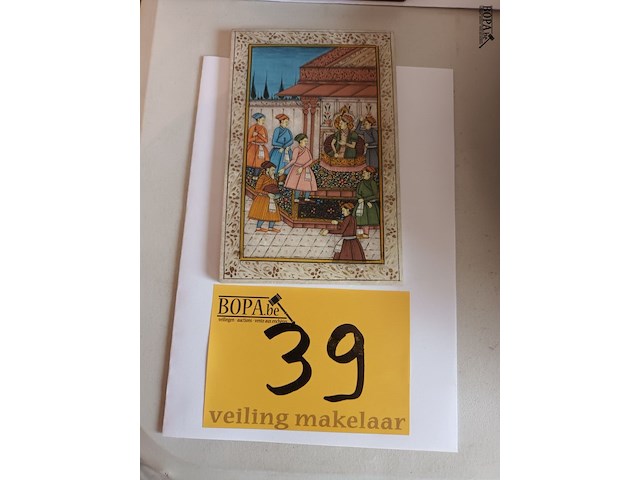 Lot 39 - tablet met tempeltafereel - afbeelding 4 van  4