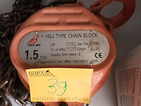 Lot 39 - takel - afbeelding 2 van  3