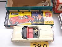 Lot 390 - blikken schuco alfa romeo - afbeelding 1 van  5