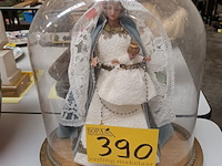 Lot 390 - globe met maria - afbeelding 1 van  3