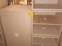 Lot 390 - modulaire kasten - afbeelding 1 van  3