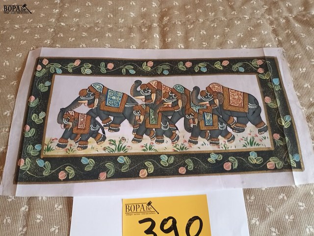 Lot 390 - olifanten op stof. 2 stuks - afbeelding 2 van  3