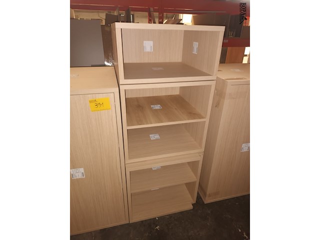 Lot 391 - modulaire kasten - afbeelding 2 van  3
