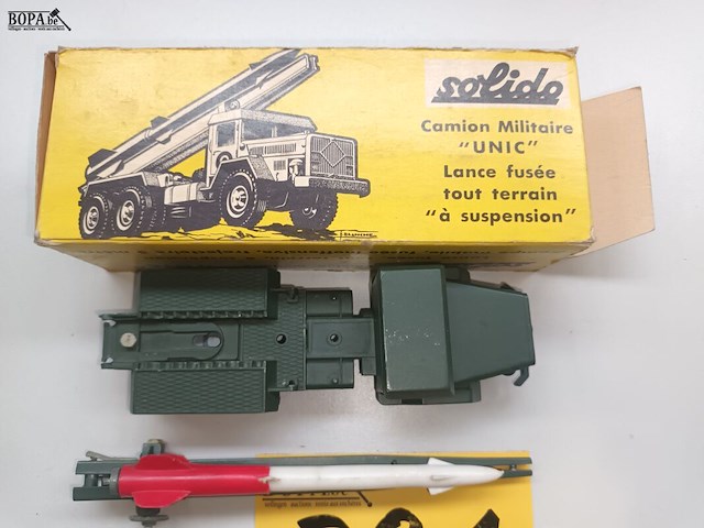 Lot 391 - solido camion militaire - afbeelding 2 van  3