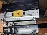 Lot 392 - cd spelers. 4 stuks - afbeelding 1 van  1