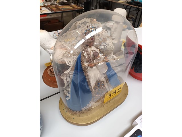 Lot 392 - globe met maria - afbeelding 3 van  3