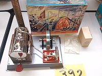 Lot 392 - wilesco steam engine - afbeelding 1 van  5
