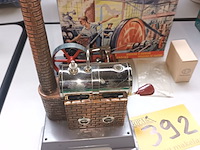 Lot 392 - wilesco steam engine - afbeelding 5 van  5