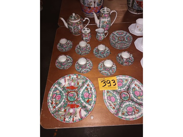 Lot 393 - chinees koffieservies. 25 stuks - afbeelding 1 van  4