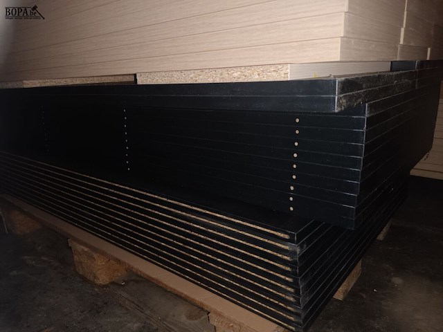 Lot 393 - melamine panelen - afbeelding 3 van  4