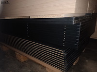 Lot 393 - melamine panelen - afbeelding 3 van  4