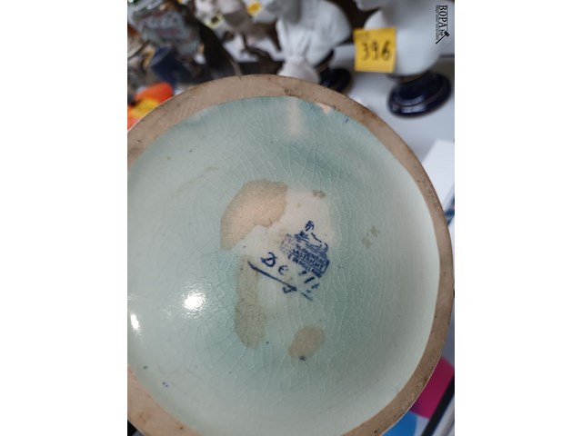 Lot 393 - vazen delft. 2 stuks - afbeelding 4 van  5