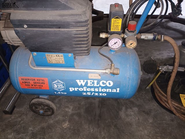 Lot 394 - compressor welco - afbeelding 2 van  4