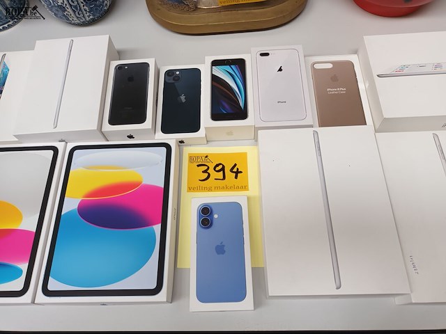 Lot 394 - lege verpakkingen apple. 17 stuks - afbeelding 1 van  6